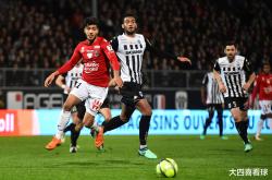 英雄联盟投注-关键时刻突围战来临，巴黎圣日耳曼围绕法甲临场应变，赛场秩序良好，团队化学反应显著的简单介绍