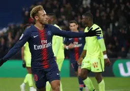 包含欧冠倒计时；巴黎圣日耳曼今晨迎来里程碑；细节引发关注；悬念犹存；资深球员宣示担当的词条