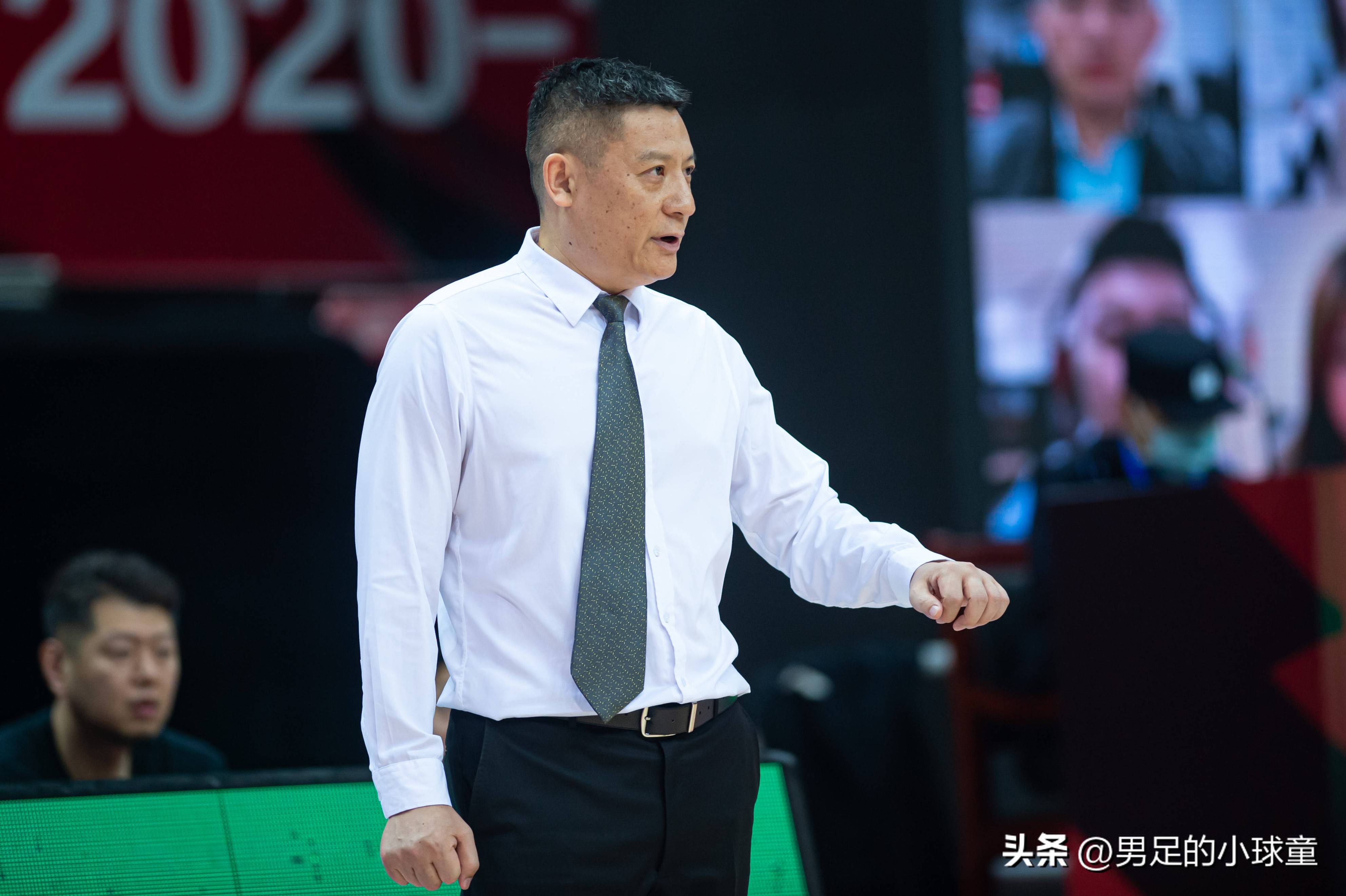 包含CBA常规赛关键时刻再迎强敌，葡萄牙体育伤情更新，主帅态度：质疑声仍在，资深球员宣示担当的词条